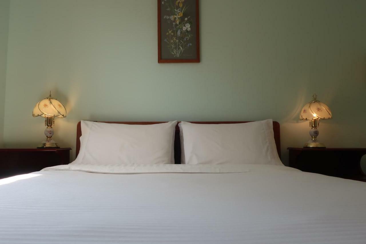 Cherry Top Farmstay - Boutique Eco Village Lilydale Экстерьер фото